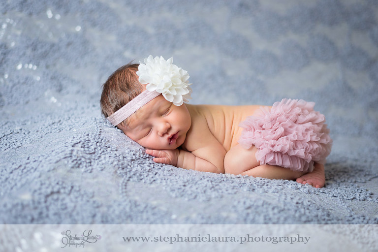 newborn photographer carnegie