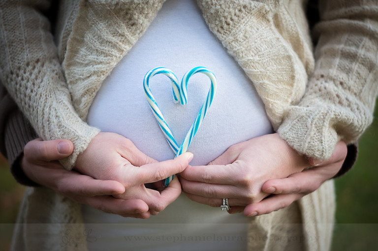 candy cane heart maternity photography