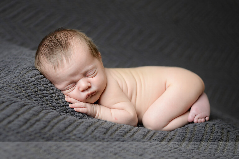 pittsburgh newborn photographer