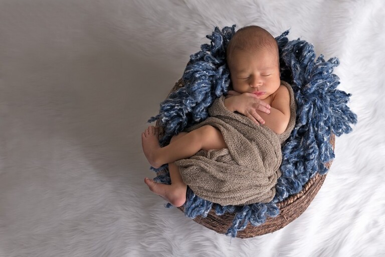 pittsburgh newborn photographer