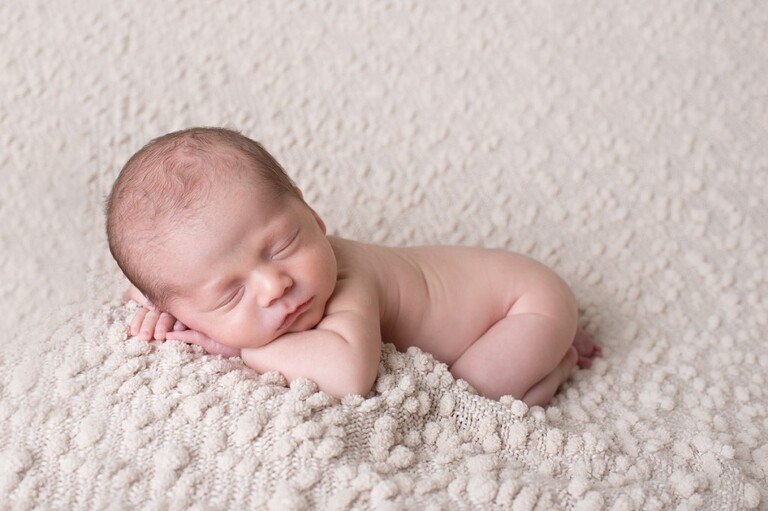 pittsburgh newborn photographer