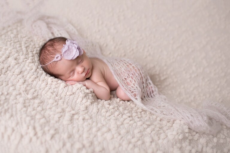 pittsburgh newborn photographer