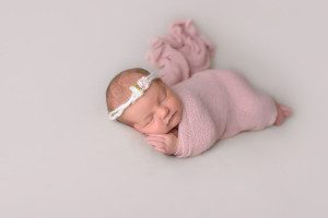 newborn photographer pittsburgh