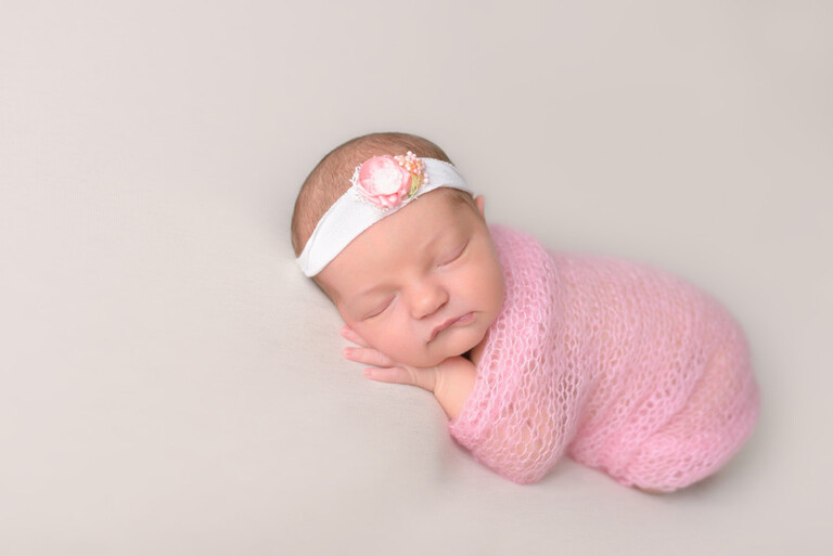 newborn photographer pittsburgh
