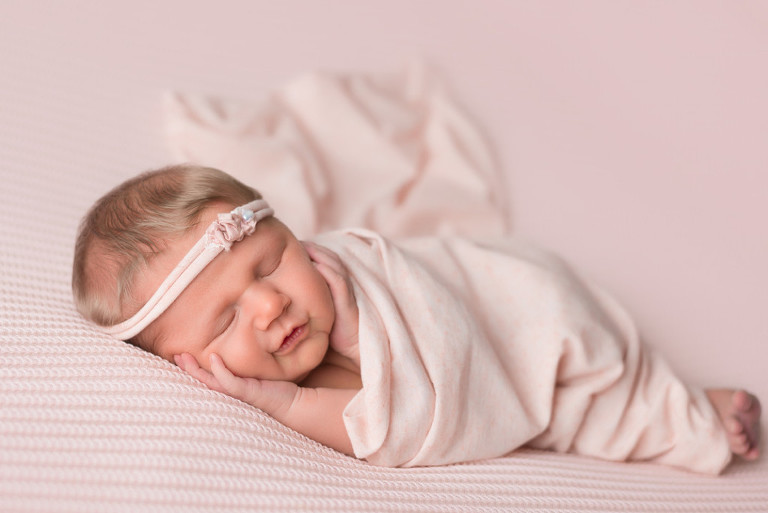 pittsburgh newborn photographer